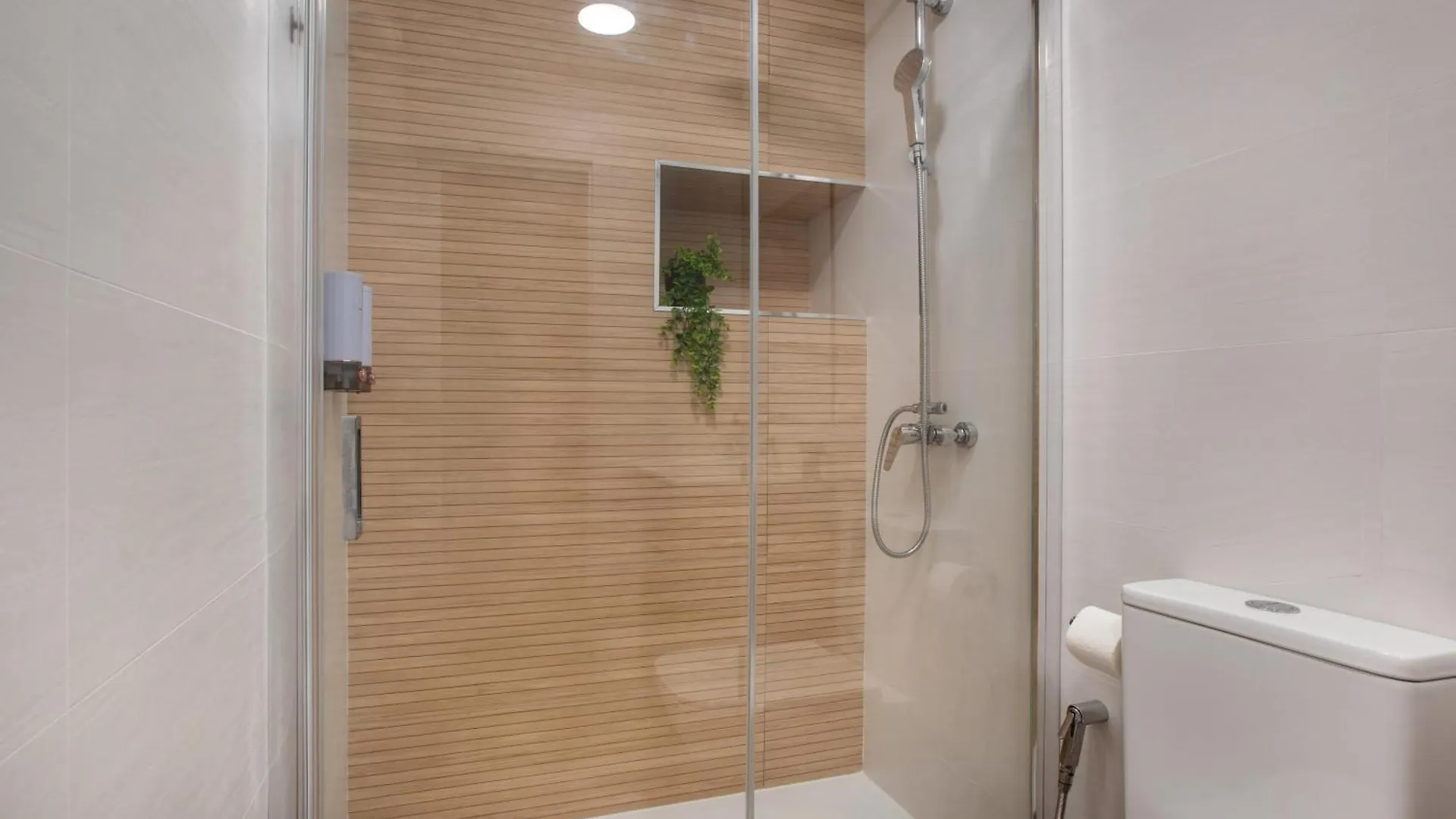 La Mejor Ubicacion Con Parking Apartment Malaga 0*,  Spain